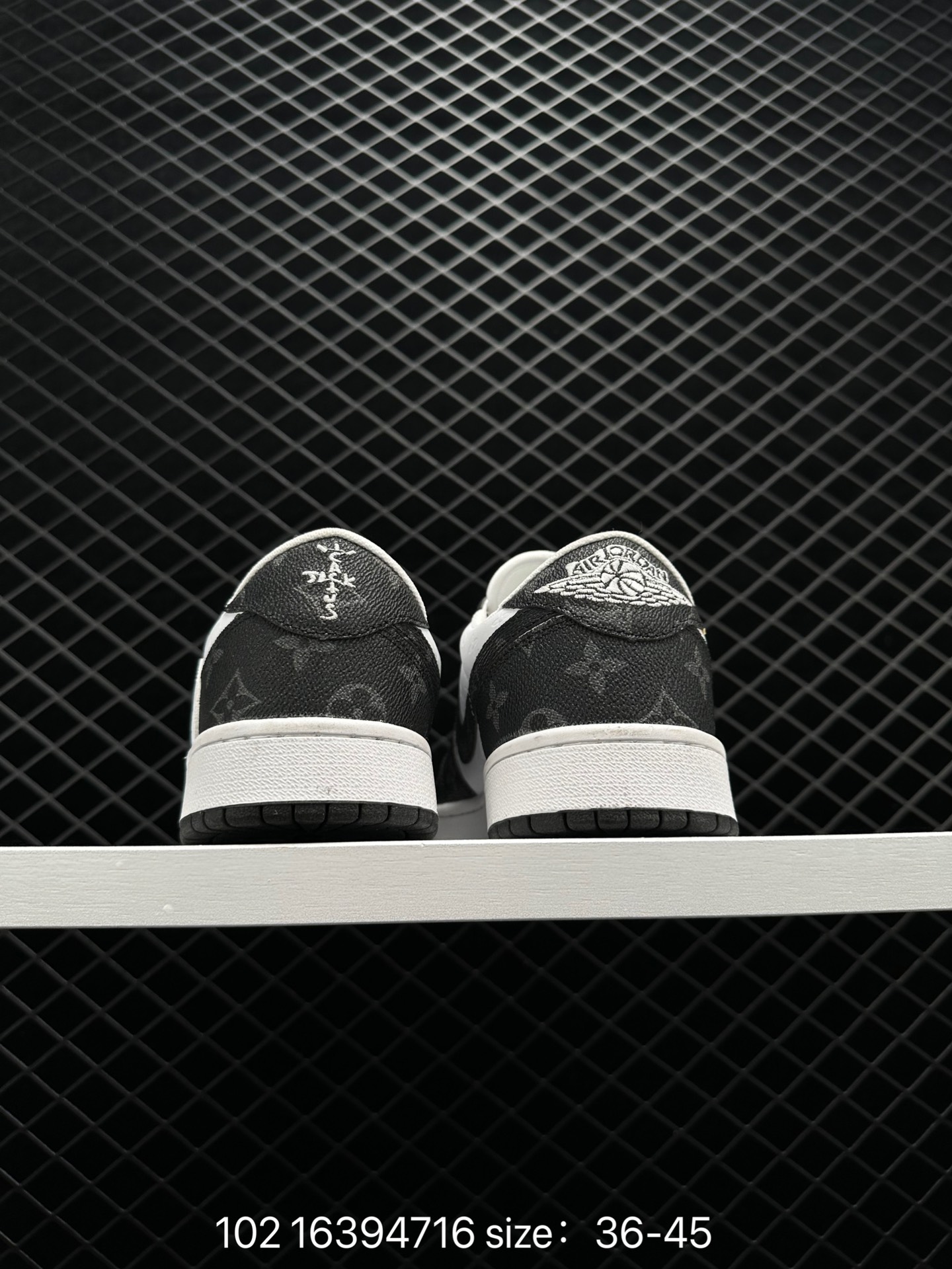 Travis Scott x Air Jordan 1 